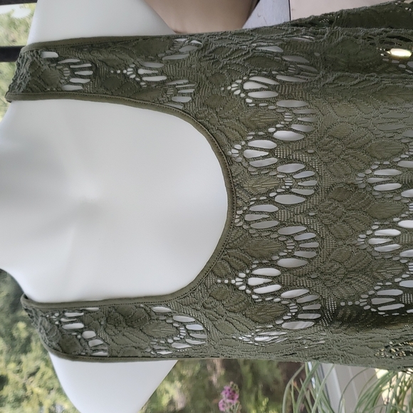 Intimately Free People Lace Crop Top Size M in Olive - Picture 3 of 7